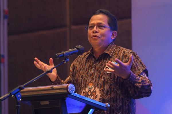 Sekretaris Jenderal DPR RI Indra Iskandar menyampaikan rasa terima kasih dan penghargaan atas pengabdian dan loyalitas kepada lima Pegawai Negeri Sipil (PNS) yang memasuki masa purnabakti terhitung mulai tanggal 1 Agustus 2021.