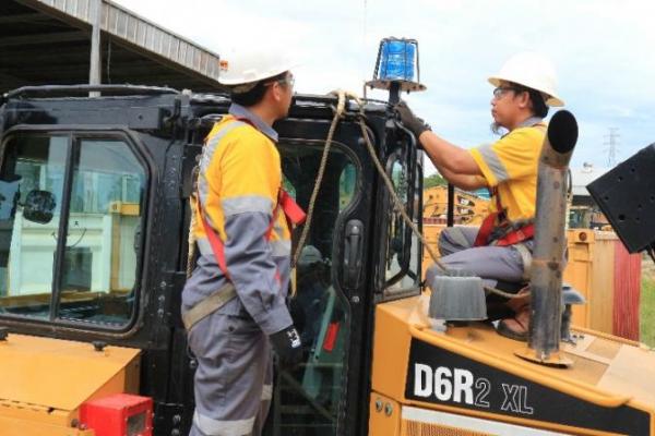 PT Trakindo Utama (Trakindo) berhasil melakukan migrasi sistem keselamatan kerja dari OHSAS 18001:2007, ke dalam sistem ISO 45001:2018 dan meraih sertifikasi dengan hasil tanpa temuan kategori Non-Conformity (NC).