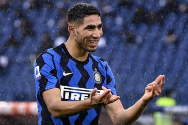 Manchester City dikabarkan sedang mempertimbangkan untuk melakukan pendekatan dengan bek Inter Milan Achraf Hakimi.