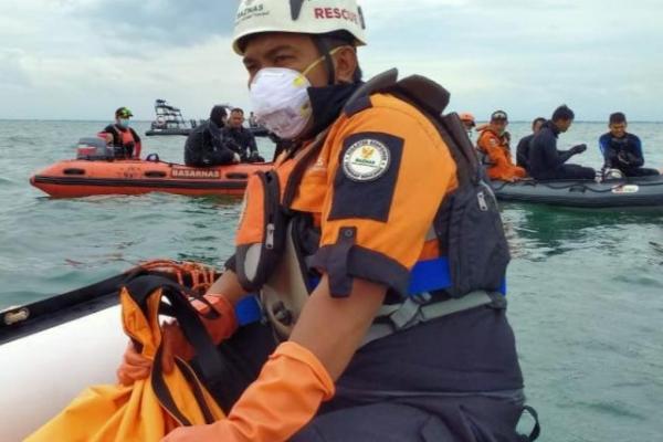 Baznas menurunkan tim penyelamat dan tim medis untuk bertugas di berbagai titik.