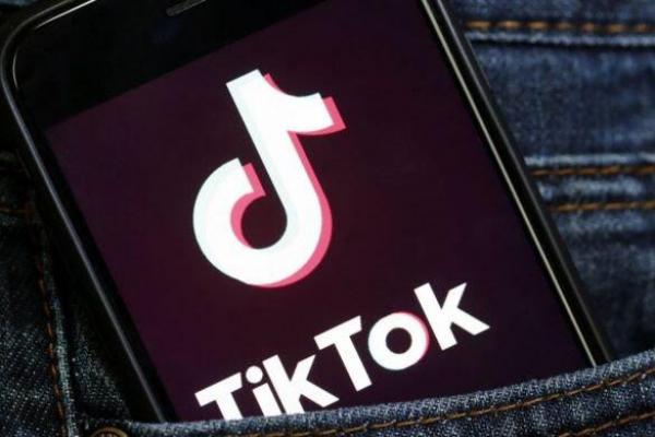 Diperkirakan terdapat 380.000 orang di Montana yang menggunakan aplikasi TikTok