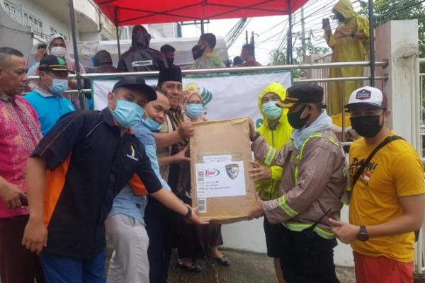 bantuan dari Kabaharkam RI berupa Masker dan sembako kepada BKPRMI untuk disalurkan kepada para korban banjir di Banjarmasin.