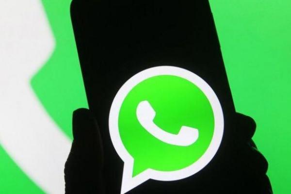 Fitur ini menghadirkan spontanitas serta kemudahan dalam percakapan tatap muka ke panggilan grup di WhatsApp.