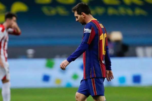 Federasi Sepak Bola Spanyol menjatuhkan sanksi larangan dua pertandingan kepada Lionel Messi, pasca mendapatkan kartu merah dalam laga final Piala Super Spanyol