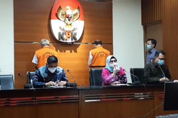 Mereka ialah Kepala BIG 2014-2016 Priyadi Kardono (PRK) dan Kepala Pusat Pemanfaatan Teknologi Dirgantara (Kapusfatekgan) pada Lembaga Penerbangan dan Antariksa Nasional (LAPAN) Tahun 2013-2015 Muchamad Muchlis (MUM).