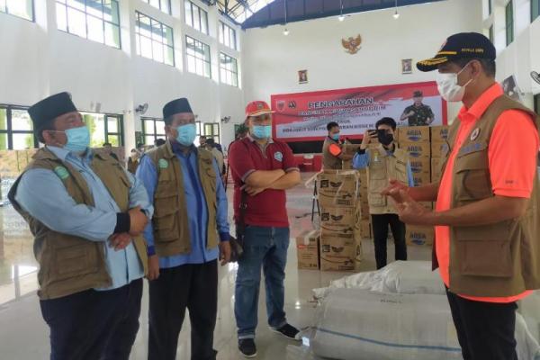 bantuan dari waketum PP DMI berupa masker dan sembako serta uang tunai kepada BKPRMI untuk disalurkan kepada para korban Gempa Bumi di Sulawesi Barat.