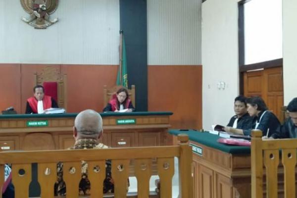 Rudy Mulyanto dinyatakan tidak terbukti secara sah dan meyakinkan bersalah melakukan tindak pidana, sebagaimana diatur dalam pasal 100 ayat 2 dan pasal 102 UU RI nomor 20 tahun 2016 tentang Merek dan Indikasi Geografis.