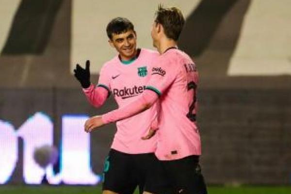 Barcelona dilaporkan telah mencapai kesepakatan dengan gelandang muda Pedri atas kontrak baru lima tahun di Camp Nou