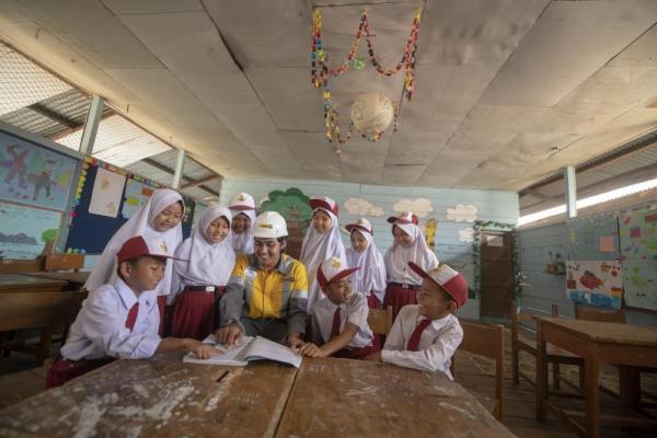 Pemerintah menganggarkan dana sebesar Rp17,7 triliun dalam Dana Alokasi Khusus (DAK) Fisik Bidang Pendidikan tahun ini. Dari jumlah itu, jenjang sekolah dasar mendapatkan porsi terbesar, yakni Rp6,4 triliun.