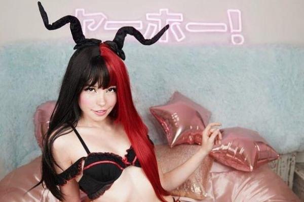 Pada bulan Juni tahun lalu, bintang internet Belle Delphine, yang sebelumnya menjual 