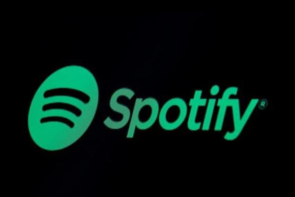 Barcelona meneken perjanjian kontrak sponsor dengan layanan musik streaming, Spotify, selama tiga musim ke depan. Imbalannya, El Blaugrana akan mendapatkan 280 juta euro.