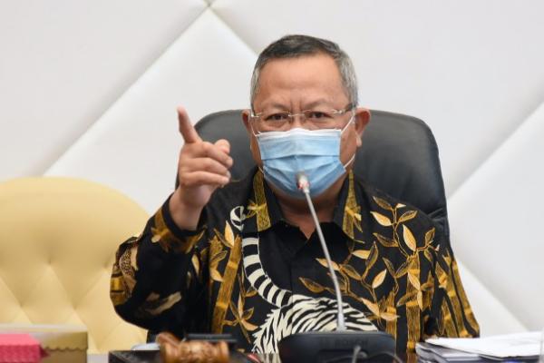 Ketua Komisi IV DPR RI Sudin mempertanyakan mengenai kasus kaburnya dua ekor Harimau di kebun Binatang Sinka Zoo, Singkawang, Kalimantan Barat. Dimana satu dari dua harimau yang lepas itu akhirnya mati ditembak petugas.