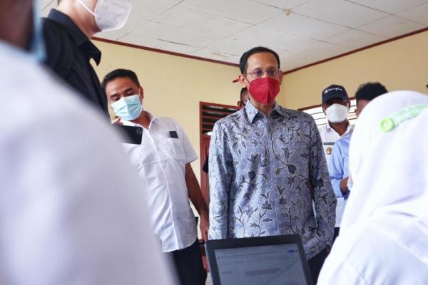 Menteri Pendidikan, Kebudayaan, Riset, dan Teknologi (Mendikbudristek) Nadiem Anwar Makarim meluruskan mispersepsi terkait pelaksanaan pembelajaran tatap muka (PTM) terbatas.