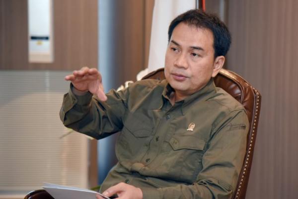 Wakil Ketua DPR RI M. Azis Syamsuddin mempertanyakan proses pengamanan dan keamanan kantor Imigrasi Kelas I Khusus TPI Ngurah Rai, Bali atas kaburnya buronan interpol atas nama Andrew Ayer
