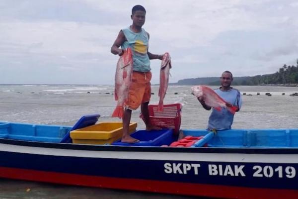 Kementerian Kelautan dan Perikanan (KKP) mendorong Kabupaten Biak Numfor menjadi sentra pangan dengan sektor perikanan sebagai komoditas utamanya.