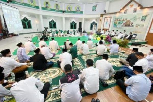 Program berbagai beras ini menyasar 100 masjid di kota Makassar