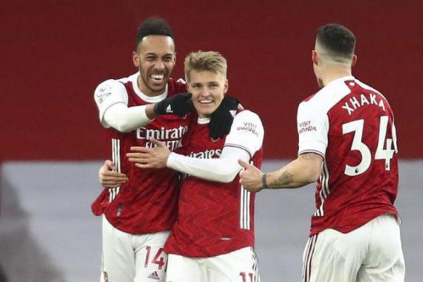 Martin Odegaard mengungkapkan ambisi luar biasa bersama Arsenal untuk memenangkan Liga Champions dalam beberapa tahun.