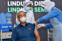 PM Malaysia Muhyiddin Disuntik Vaksin COVID-19 Pfizer-BioNTech