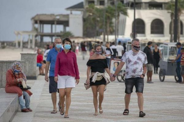 Kementerian Pariwisata melaporkan penurunan 80 persen dalam jumlah wisatawan ke Tunisia tahun lalu. Hanya dua juta orang yang mengunjungi negara Afrika Utara itu, dibandingkan dengan 9,5 juta pada 2019 lalu.