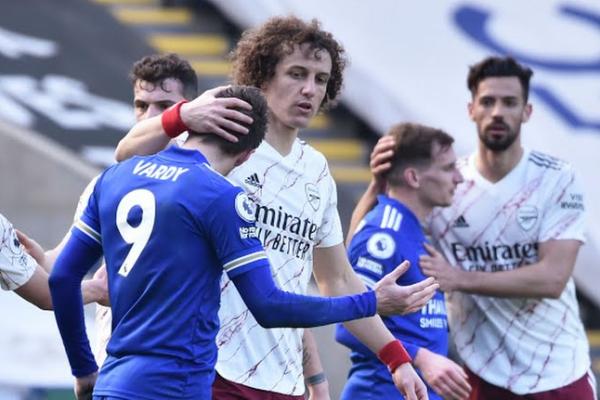 Luiz berstatus agen bebas setelah kontrak terakhirnya di Arsenal berakhir pada 30 Juni, mengakhiri tugasnya selama dua tahun di Stadion Emirates.