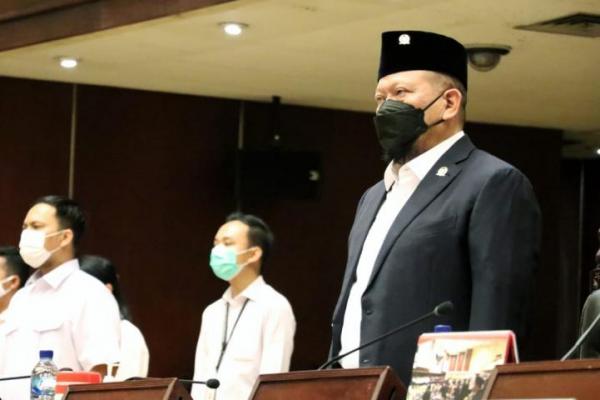 Ketua DPD RI, AA LaNyalla Mahmud Mattalitti, menyambut baik keputusan pemerintah mengganti Izin Mendirikan Bangunan (IMB) dengan Persetujuan Bangunan Gedung (PBG).