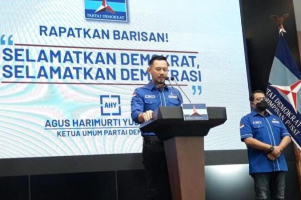 Ketua Umum Partai Demokrat, Agus Harimurti Yudhoyono (AHY) menyindir manuver Kepala Staf Kepresidenan RI, Moeldoko. 
