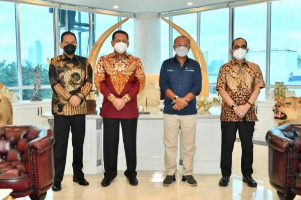 Bamsoet juga mengapresiasi perjalanan PT Bukit Asam yang pada 2 Maret 2021 memasuki usia ke-40 tahun.