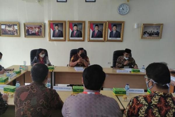 Komite IV Dewan Perwakilan Daerah Republik Indonesia (DPD RI) siap melakukan pengawasan Undang-Undang (UU) Nomor 21 Tahun 2008 tentang Perbankan Syariah.