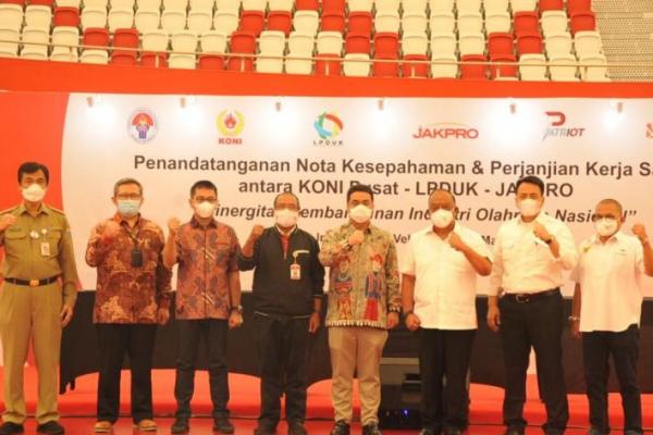 KONI ingin menjadikan olahraga di Indonesia tidak hanya sekadar tontotan, tapi sudah harus menuju industri.