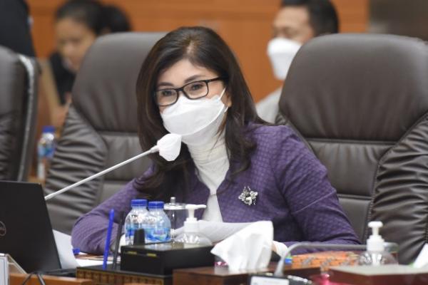 Komisi IX DPR RI mendesak Kementerian Ketenagakerjaan untuk meningkatkan sinergitas dengan BP2MI, BPJS Ketenagakerjaan dan pihak terkait dalam rangka meningkatkan perlindungan, pemulangan dan pemberdayaan PMI.