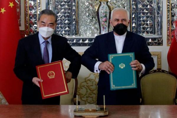 China dan Iran, keduanya dikenai sanksi AS, menandatangani perjanjian kerja sama 25 tahun