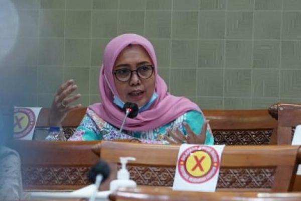 Anggota komisi IX DPR RI, Nur Nadzifah, ikut memberikan pendapat terkait kasus pemerkosaan yang terjadi di Bekasi. Menurutnya, solusi pernikahan atas kasus pemerkosaan harus dilihat lebih komprehensif.