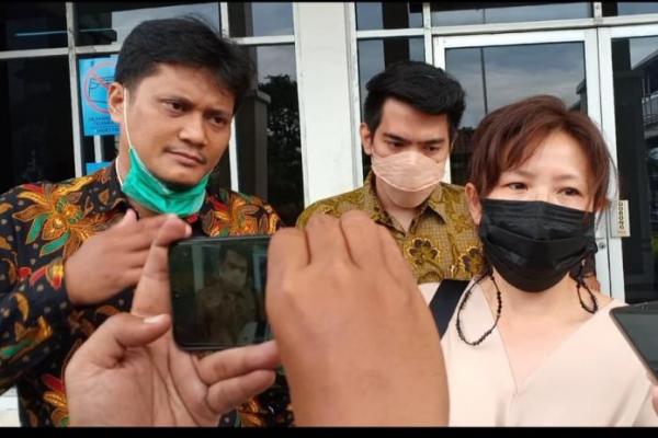 Andy yang diwakili oleh sang kekasih, Zang Hong bersama penasihat hukum korban, Mohammad Muchsin meminta keadilan kepada Pengadilan Tinggi DKI Jakarta, sebab terdakwa Wen Hai Guan yang divonis enam bulan penjara hingga saat ini masih belum ditahan.