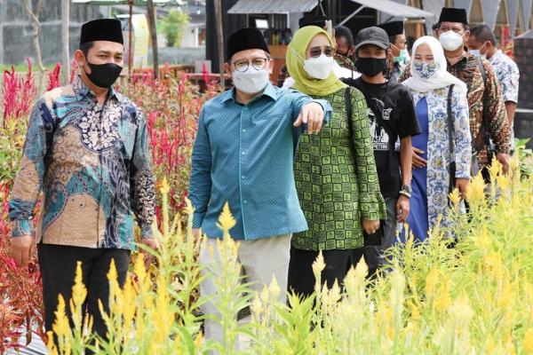 Wakil Ketua DPR RI Bidang Korkesra, Abdul Muhaimin Iskandar (Gus AMI) mengaku bangga dengan geliat pariwisata Desa yang saat ini cukup banyak didirikan di pedesaan, terlebih wahana itu bersumber dari Dana Desa.