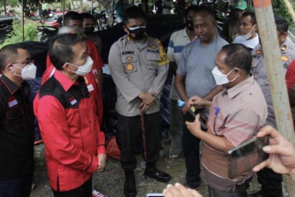 Anggota DPR RI Herman Herry meminta pemerintah provinsi NTT dan pemerintah pusat bekerja lebih cepat untuk meringankan beban masyarakat yang terdampak bencana siklon tropis seroja.