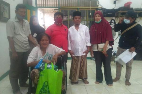 Tanpa sepeser pun diupah, tapi mereka tetap tidak lelah menolong sesama