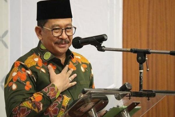 Wakil Menteri Agama (Wamenag) Zainut Tauhid Sa`adi mengungkapkan Kementerian Agama (Kemenag), MUI, tokoh masyarakat, dan sejumlah aparat telah mengamankan seorang pria yang mengaku nabi ke-28 di Bandung, Jawa Barat.