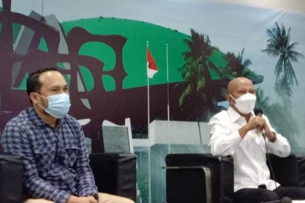 Ketua Banggar DPR RI Said Abdullah membantah membagikan uang hingga warga berkerumun di Sumenep, Jawa Timur. Said mengatakan video viral beredar di media sosial yang berisi pembagian uang hingga warga berkerumun itu hoax atau tidak benar.