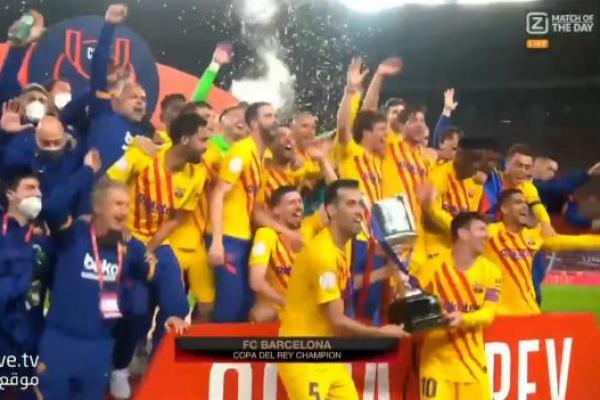 Barcelona berhasil menjadi jawara Copa del Rey musim 2020/2021 usai membantai Atletico Bilbao di laga final, 