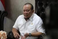 Dipamerkan di JIC, Ketua DPD RI Kagumi Artefak Peninggalan Rasulullah SAW