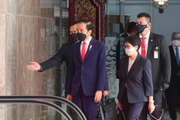 ALM ini merupakan inisiatif Indonesia dan merupakan tindak lanjut dari pembicaraan Presiden Jokowi dengan Sultan Brunei Darussalam selaku Ketua ASEAN terkait penyelesaian situasi Myanmar.