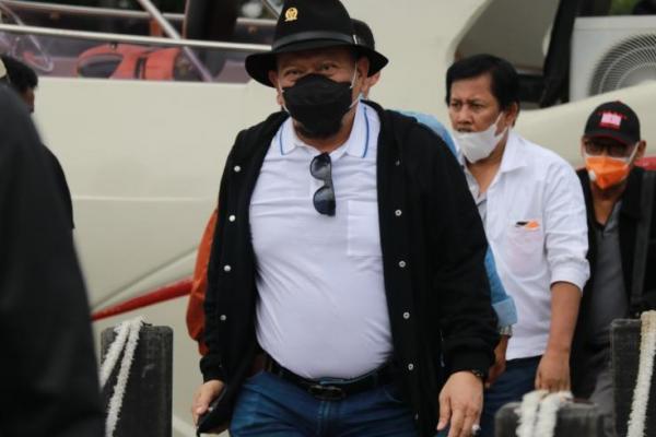 Ketua DPD RI, AA LaNyalla Mahmud Mattalitti meminta pemerintah segera mengatasi pencemaran limbah bahan berbahaya dan beracun (B3) di Pulau Untung Jawa, Kepulauan Seribu, Jakarta, beberapa waktu terakhir.