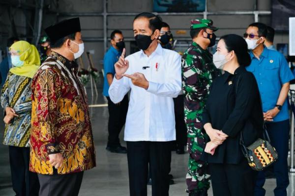 Hasil survei Saiful Mujani & Consulting (SMRC) menujukkan bahwa akan terjadi persaingan ketat ketika Prabowo Subianto berpasangan Puan Maharani melawan Anies Baswedan-Agus Harimurti Yudhoyono (AHY) dan Ganjar Pranowo- Airlangga Hartarto.