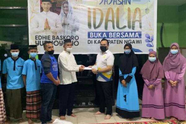 Yayasan Idalia melakukan gerakan sosial berupa acara buka bersama dan penyaluran sejumlah bantuan kepada anak yatim dan masyarakat kurang mampu.