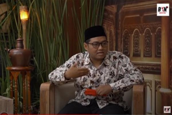 mendorong sikap individualisme, menggerus sikap gotong royong