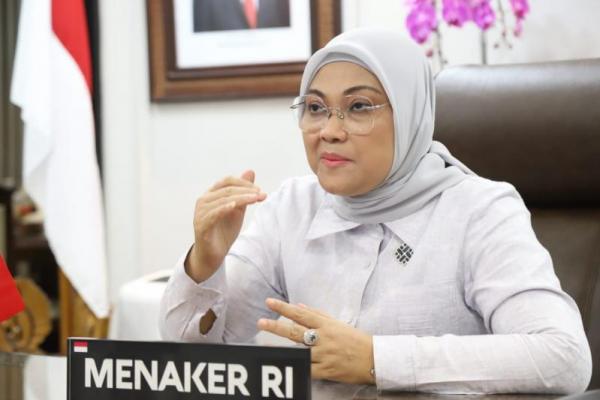 Menaker Ida mengungkapkan, dari data yang dihimpun Posko THR Keagamaan Kemnaker hingga Selasa (18/5/2021) ada 1.860 laporan terkait THR yang masuk ke Posko THR Kemnaker dengan rincian 710 konsultasi THR dan 1.150 pengaduan THR.