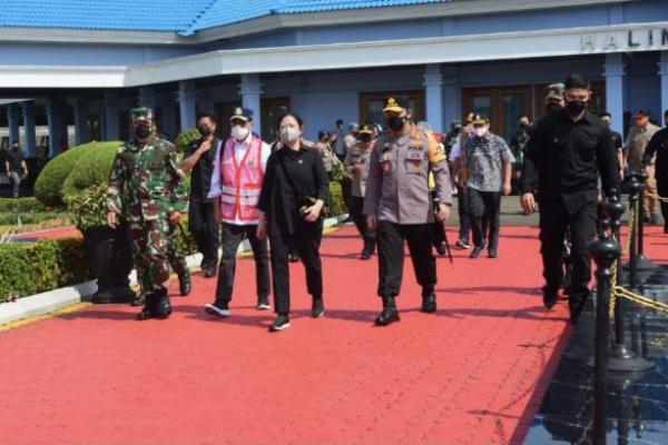 Ketua DPR RI Puan Maharani akan meninjau pelaksanaan larangan mudik di tiga provinsi, Minggu (9/5). Inilah kali kedua Puan mengecek langsung arus mudik, sejak persiapan hingga pelaksanaan mulai 6 Mei lalu.