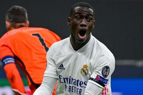 Real Madrid mengumumkan perpanjangan kontrak bek kiri andalan, Ferland Mendy.