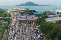 Kendaraan Arus Balik Mudik Mulai Padati Pelabuhan Bakauheni