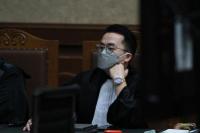 Mengenal Abraham Sridjaja, Lawyer Muda Kuasa Hukum Eks Mensos